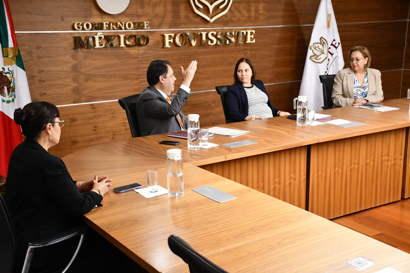 Acuerdo con la Mtra. Jabnely Maldonado Meza, Vocal Ejecutiva del FOVISSSTE